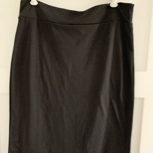 Charcoal gray women’s pencil skirt, all knit, XL